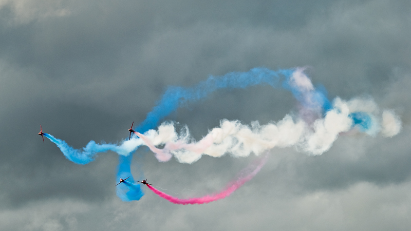 224_Fairford RIAT_Red Arrows na British Aerospace Hawk T1.jpg